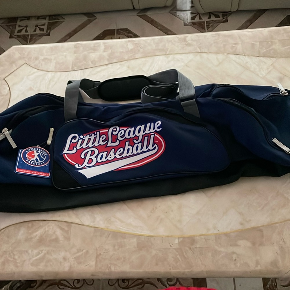 ANIMATIONS LITTLE LEAGUE BASEBALL BAG AUTHENTIC MERCHANDISE